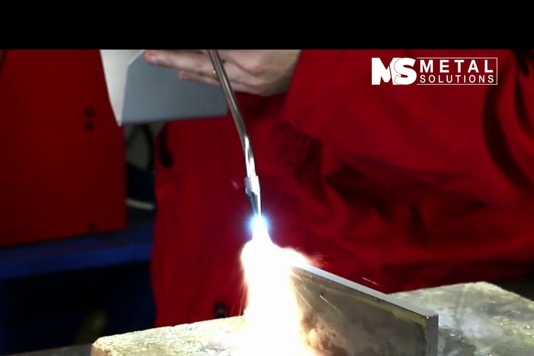 Hình ảnh sử dụng máy SuperJet-S Hình ảnh sử dụng máy SuperJet-S