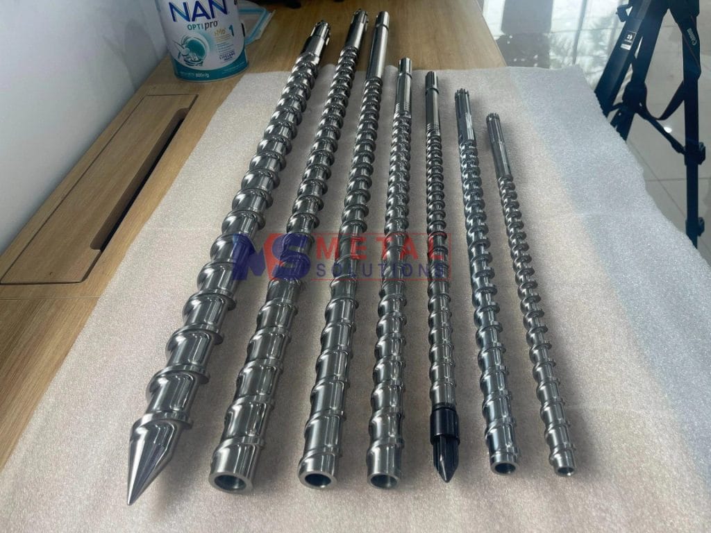 Phục hồi vít tải nhựa bằng công nghệ phun phủ nhiệt HVOF 4 Phục hồi vít tải nhựa bằng công nghệ phun phủ nhiệt HVOF