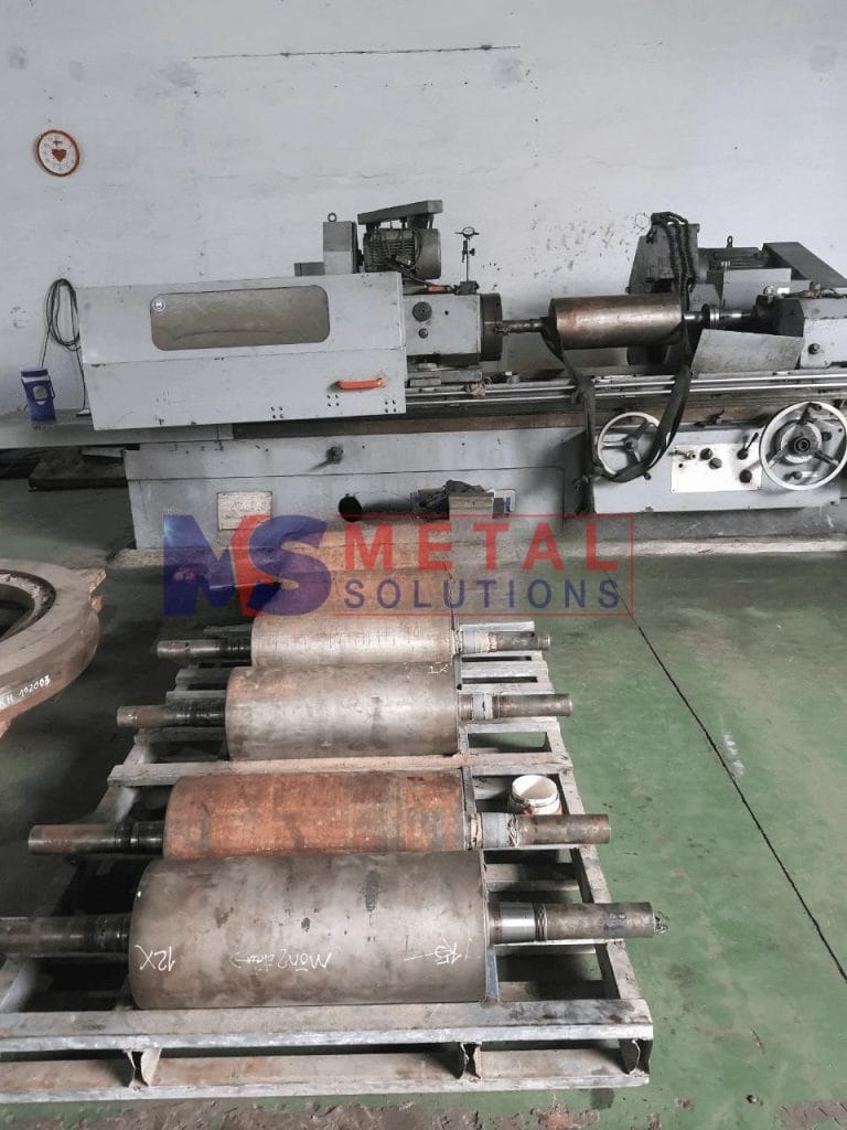 Phun Phủ Phục Hồi, sửa chữa Đầu Cổ Trục Lô Cán Bột Mì (2)