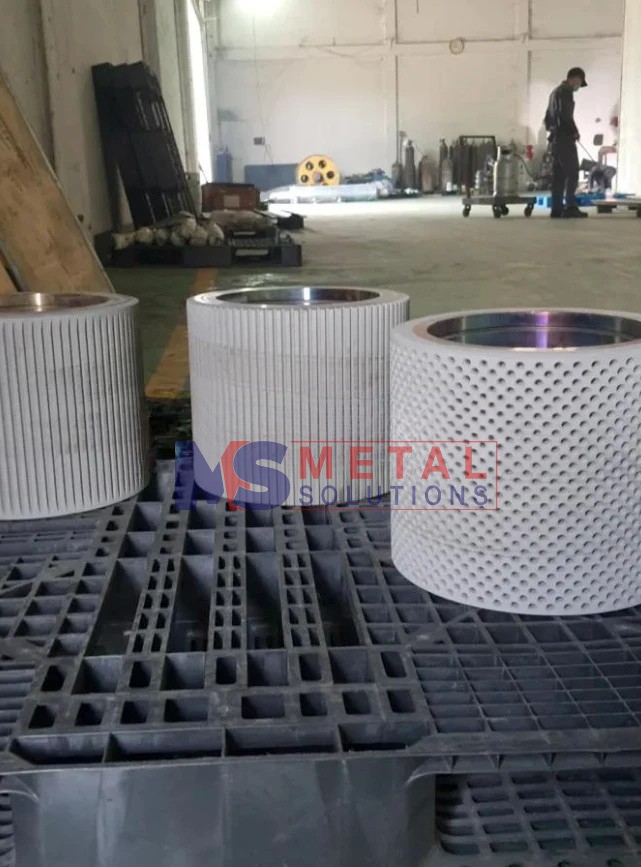 Phun phủ Tungsten Carbide sửa chữa Vỏ rulo ép viên (2)