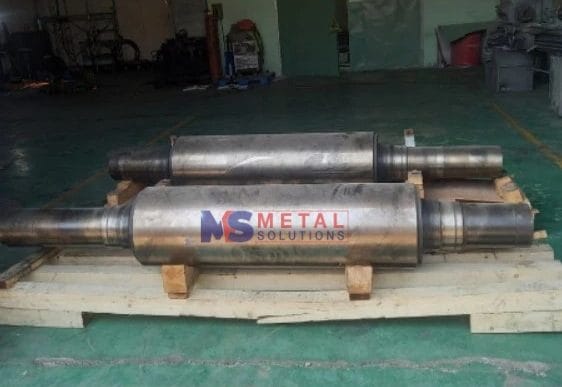 Phun phủ chống mòn sửa chữa Trục cán cao su 2 Phun phủ chống mòn sửa chữa Trục cán cao su (3)