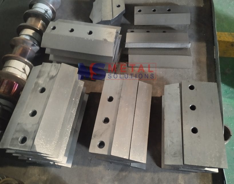 Phun phủ chống mòn, sửa chữa cho Dao gạt gỉ mật (2)