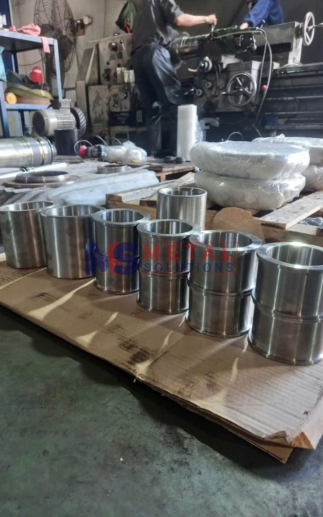 Phun phủ chống mòn con lăn máy nắn ngành tôn thép 3 Phun phủ chống mòn con lăn máy nắn ngành tôn thép