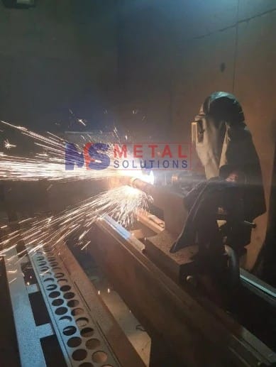 Phun phủ hồ quang phục hồi khuôn Cavity 3 Phun phủ hồ quang phục hồi khuôn cavity (2)