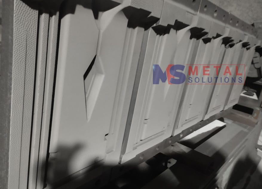 Phun phủ hợp kim chống mòn cho khuôn ngói (4)