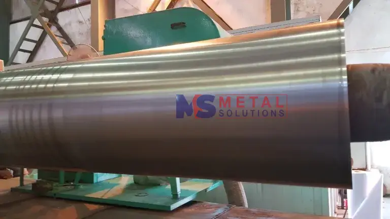 Phun phủ hồ quang chống mòn cho lô vớt keo 7 Phun phủ hồ quang chống mòn cho lô vớt keo (2)