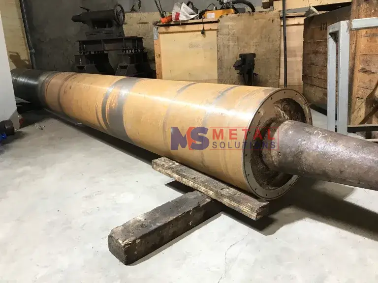 Phun phủ hồ quang chống mòn cho lô vớt keo 3 Phun phủ hồ quang chống mòn cho lô vớt keo (6)