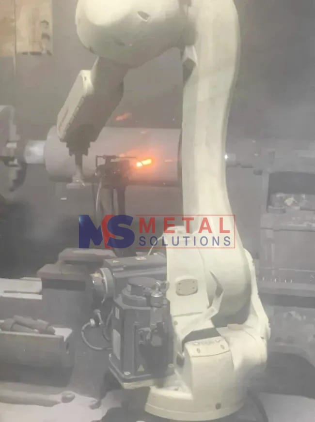 Phun phủ trục lô bị xước mòn - Giải pháp thay thế mạ crom 4 Quá trình phun phủ trục bằng công nghệ HVOF cho bề mặt lô lớp phủ có độ liên kết chặt chẽ và độ rỗ xốp dưới 1%