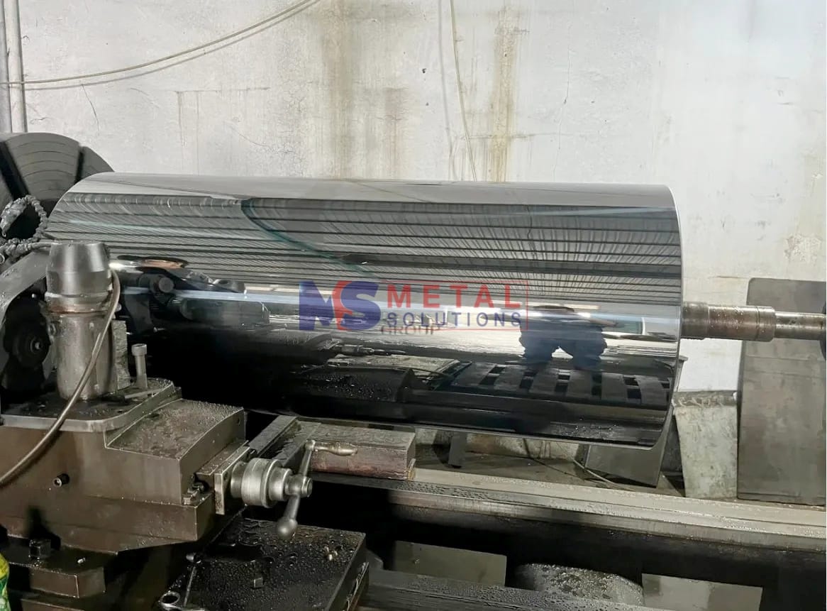 Phun phủ trục lô bị xước mòn - Giải pháp tối ưu thay thế mạ crom