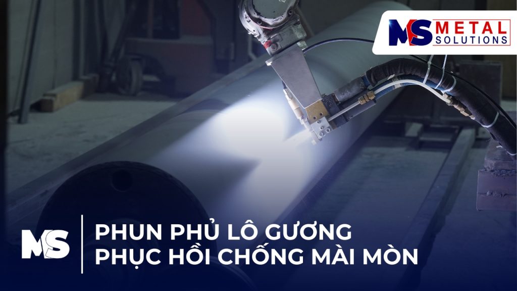 Phun phủ Ceramic chống mòn Lô Gương D345x4550mm trong nhà máy sản xuất giấy